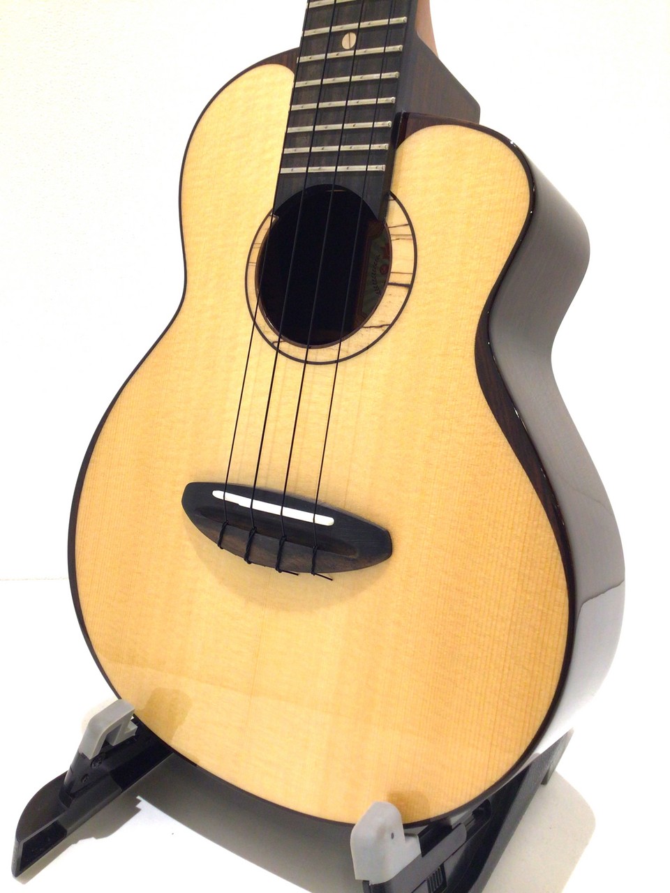 aNueNue aNN-UC200 Con